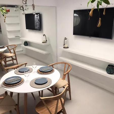 Cosy 2 Bedroom Apartment In La Caleta, Tenerife * Costa Adeje